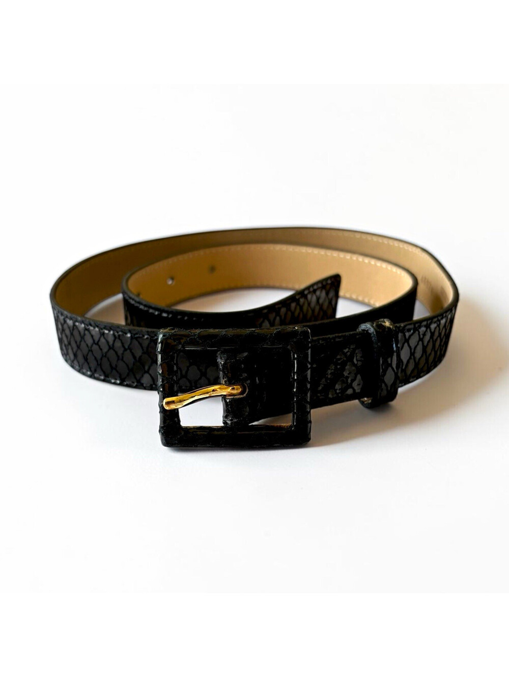 St. John Vintage Genuine Snakeskin Leather Belt with Covered Buckle (Size 6)